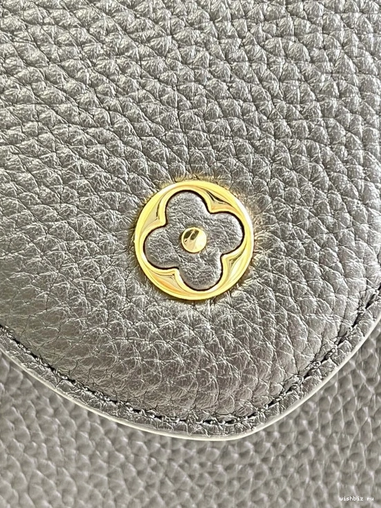 WIS LOUIS CAPUCINES VUITTON MM 0728